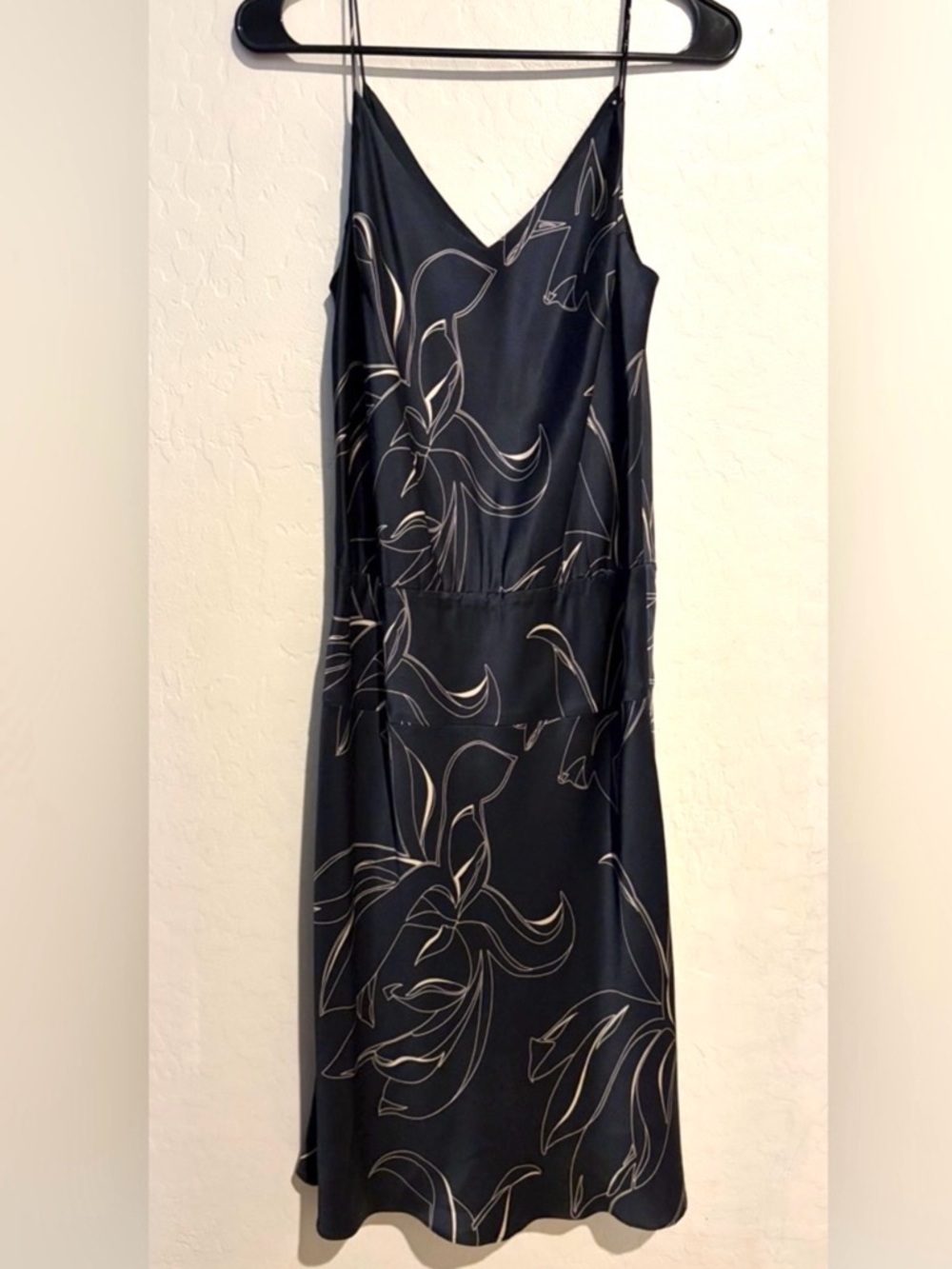 Banana Republic 100% Silk Slip Dress Black Floral Midi Minimalist Elegant Size 6